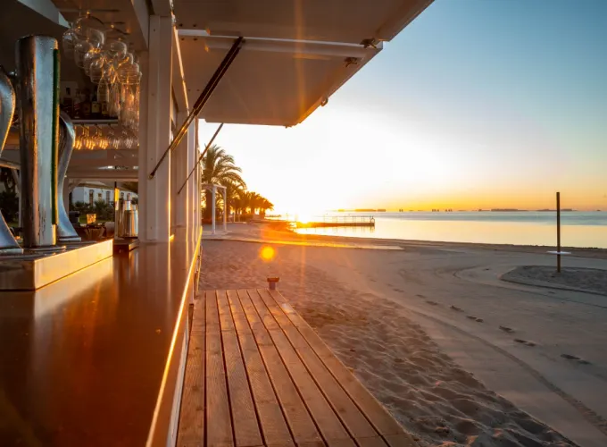 Club de plage « Atrio Beach » Hôtel Ibersol Atrio del Mar Los Alcázares Club de plage « Atrio Beach » Hôtel Ibersol Atrio del Mar Los Alcázares