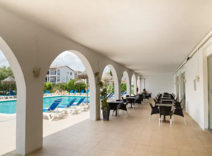 Soho Bar et Pool Bar Hôtel Ibersol Playa Dorada El Vendrell Soho Bar et Pool Bar Hôtel Ibersol Playa Dorada El Vendrell