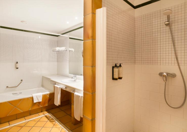 Junior suite Ibersol Almuñécar Beach & Spa Hotel Almuñecar Junior suite Ibersol Almuñécar Beach & Spa Hotel Almuñecar