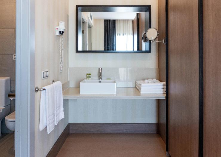 Habitació doble deluxe Hotel Ibersol Atrio del Mar Los Alcázares Habitació doble deluxe Hotel Ibersol Atrio del Mar Los Alcázares