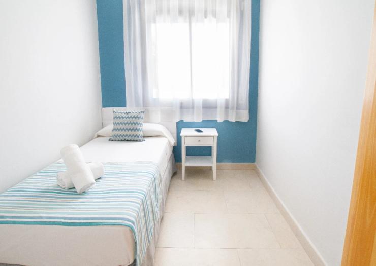 Apartment with 3 bedrooms and pool view Apartments Ibersol Spa Aqquaria Suites Salou Apartment with 3 bedrooms and pool view Apartments Ibersol Spa Aqquaria Suites Salou