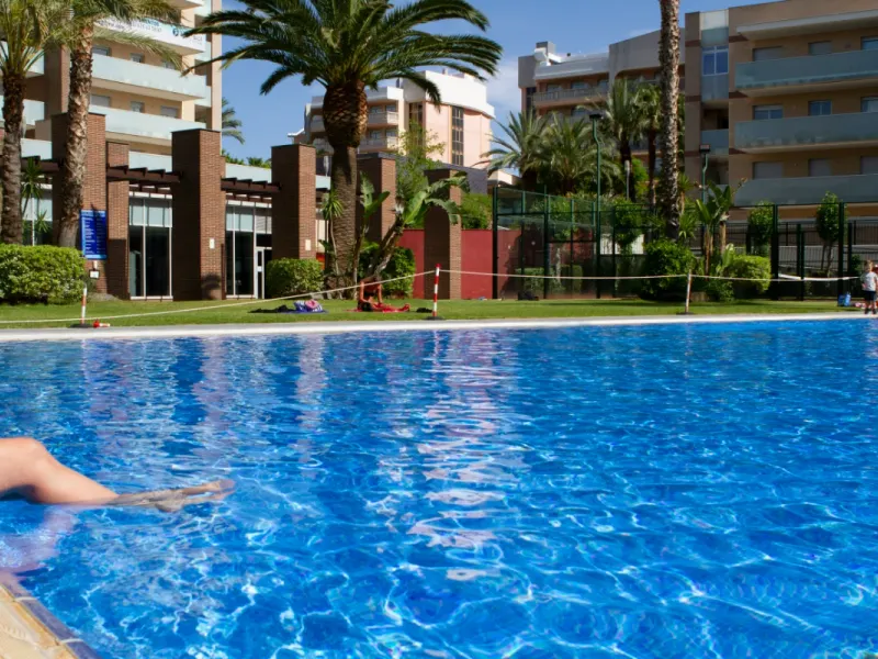 Piscina Apartaments Ibersol Spa Aqquaria Suites Salou Piscina Apartaments Ibersol Spa Aqquaria Suites Salou