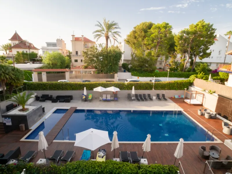 Piscina Hotel Ibersol Antemare Sitges Piscina Hotel Ibersol Antemare Sitges