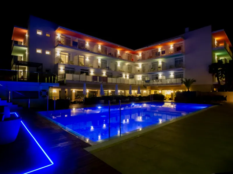 Piscina Hotel Ibersol Antemare Sitges Piscina Hotel Ibersol Antemare Sitges