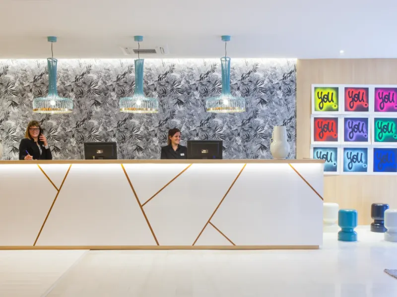 Recepción Hotel Ibersol Antemare Sitges Recepción Hotel Ibersol Antemare Sitges