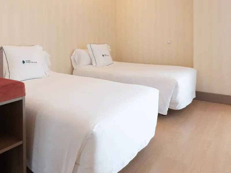 Habitació familiar Hotel Ibersol Atrio del Mar Los Alcázares Habitació familiar Hotel Ibersol Atrio del Mar Los Alcázares