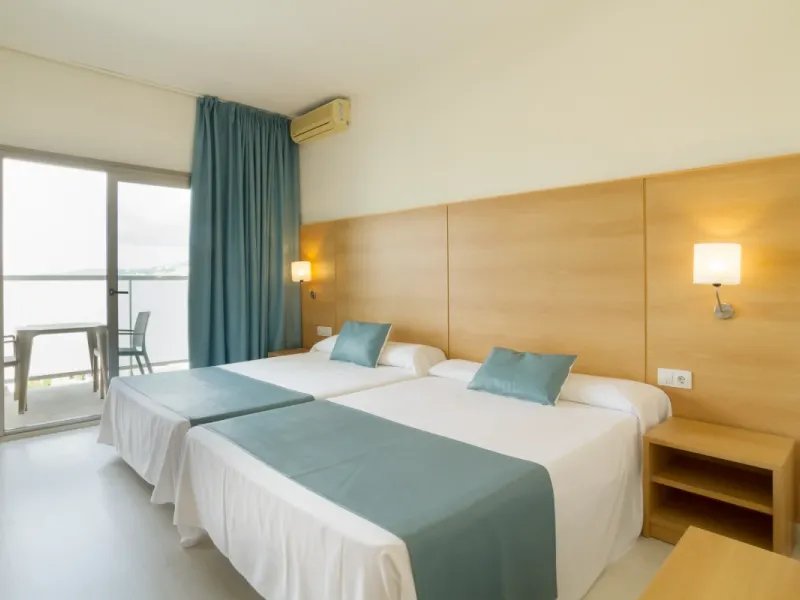 Standard Room Ibersol Playa Dorada Hotel El Vendrell Standard Room Ibersol Playa Dorada Hotel El Vendrell