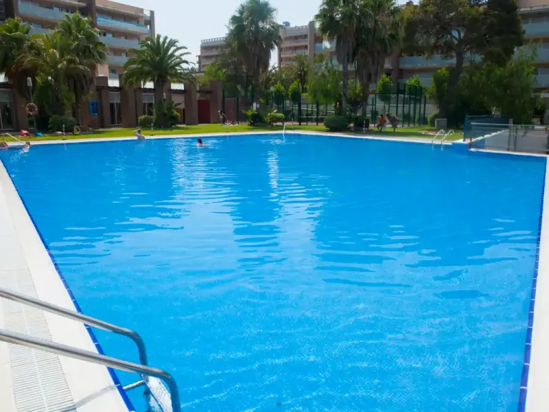 Piscina Apartamentos Ibersol Spa Aqquaria Salou Piscina Apartamentos Ibersol Spa Aqquaria Salou